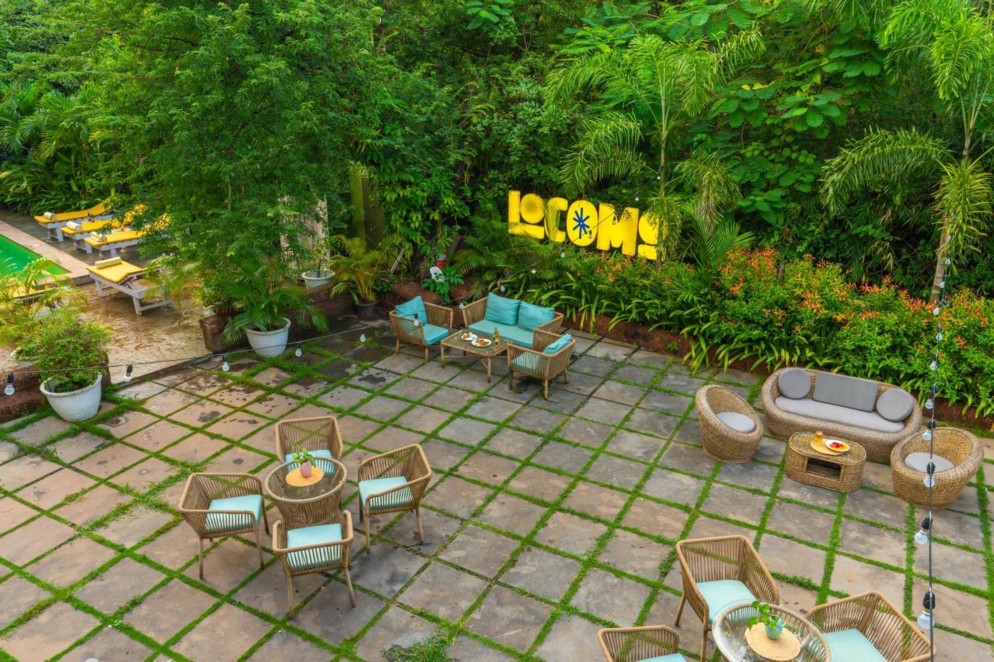 Locomo Boutique, Morjim - Stay Work Eat Bagian luar foto