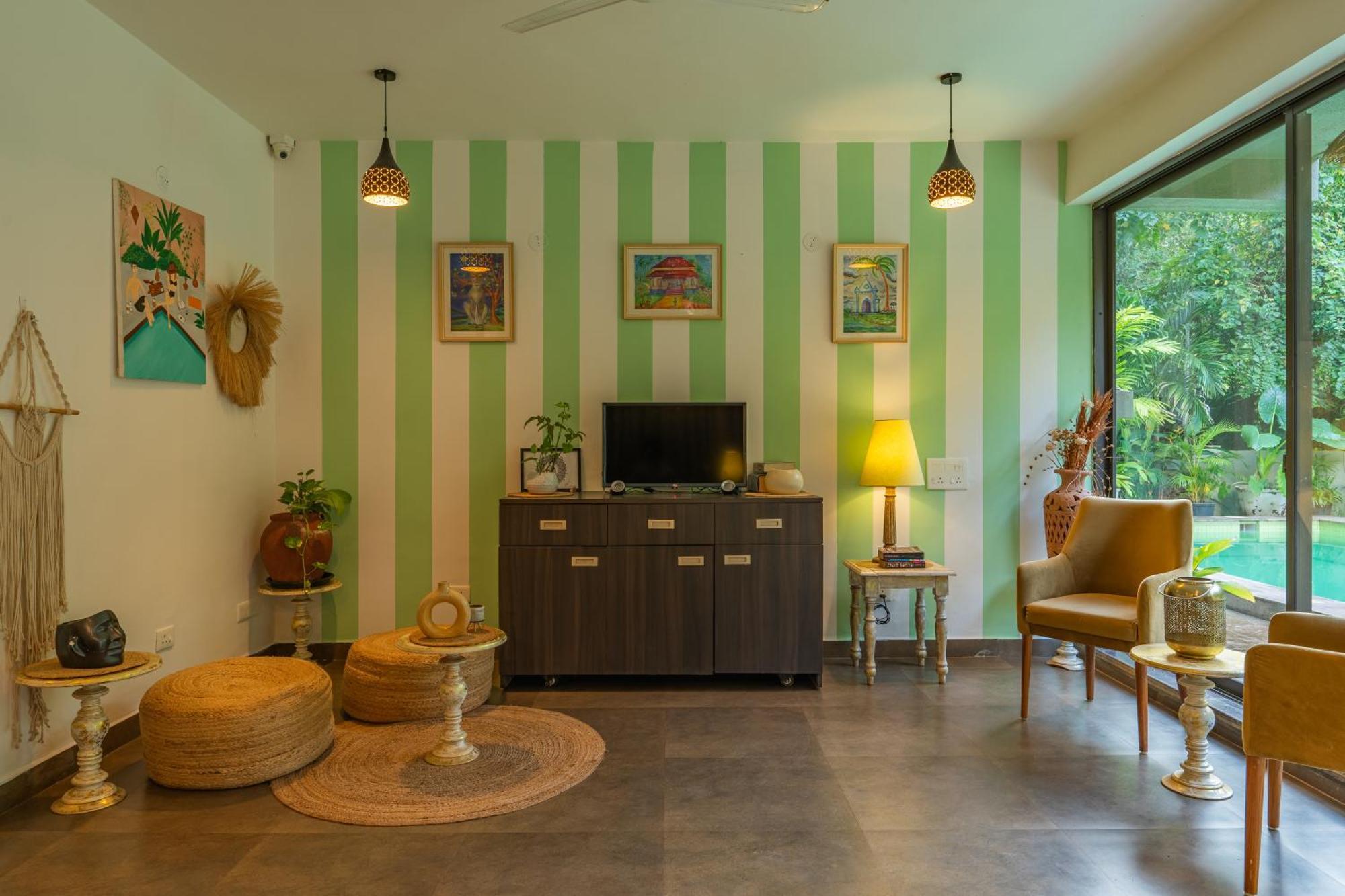 Locomo Boutique, Morjim - Stay Work Eat Bagian luar foto