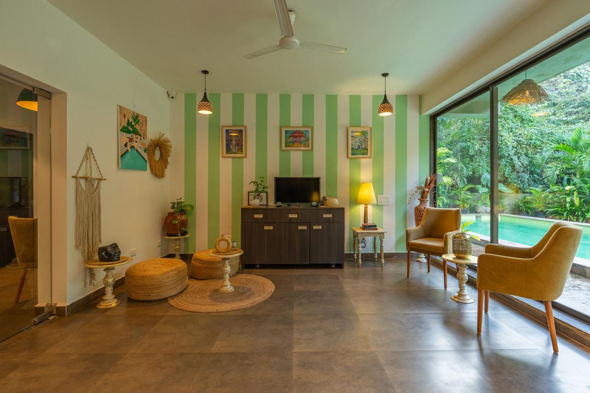 Locomo Boutique, Morjim - Stay Work Eat Bagian luar foto