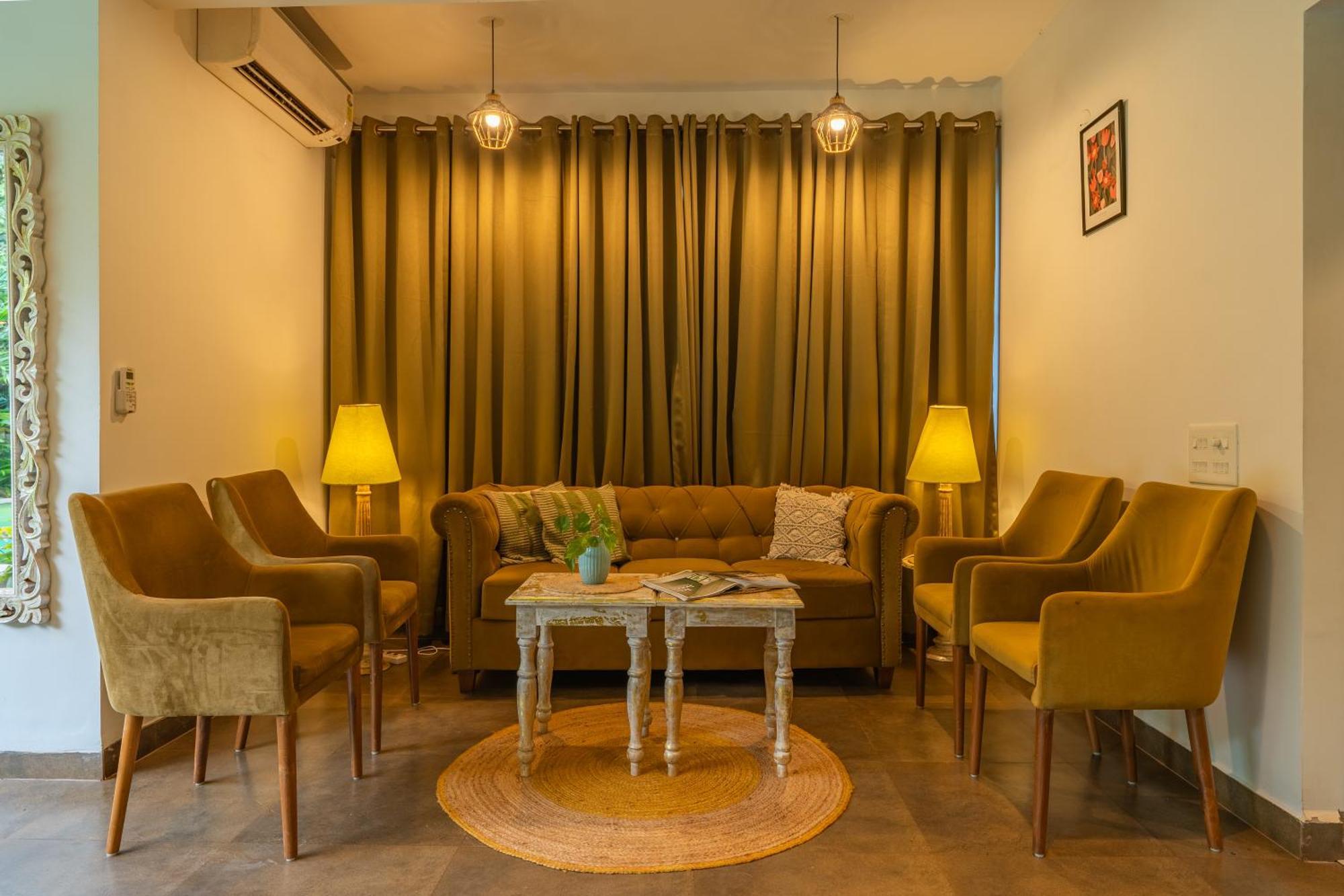Locomo Boutique, Morjim - Stay Work Eat Bagian luar foto