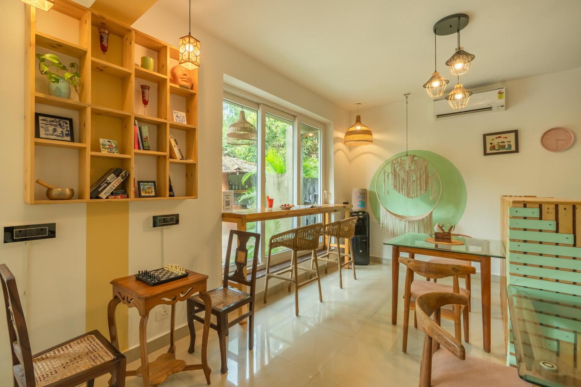 Locomo Boutique, Morjim - Stay Work Eat Bagian luar foto