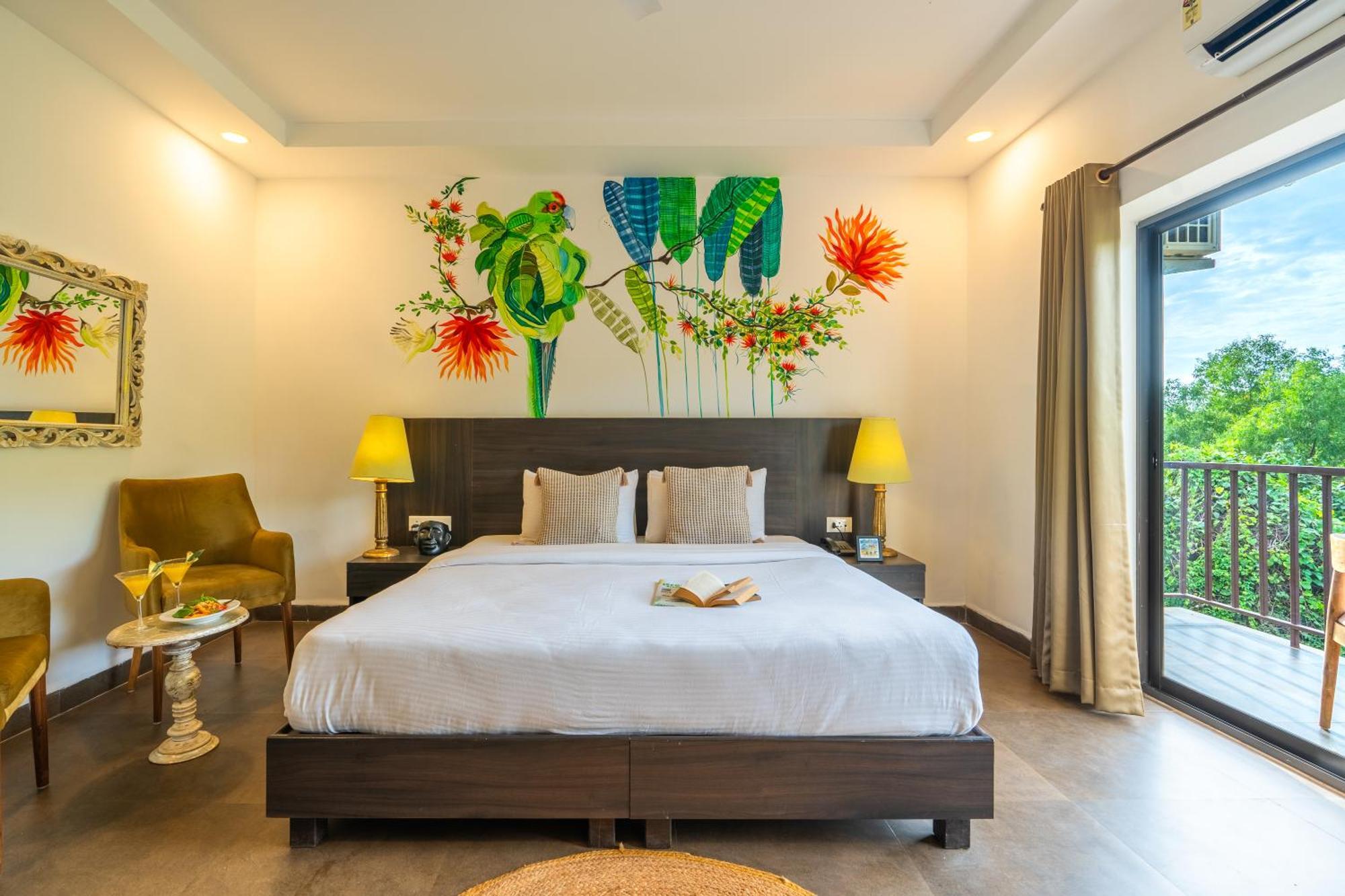 Locomo Boutique, Morjim - Stay Work Eat Bagian luar foto